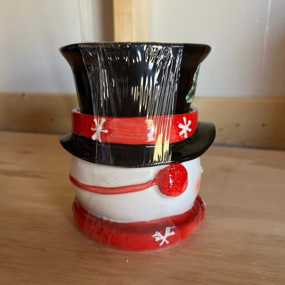 New! Snowman Candy Box - Picture 2 of 6